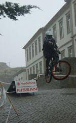 Emanuel Pombo ganhou “Downhill” Urbano da
        Guarda