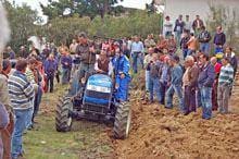 Matos & Prata apresentou tractores
        «essenciais» para a região