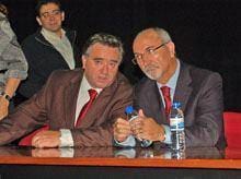 «É tempo de cada um despir a camisola da
        campanha»