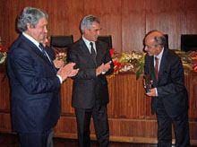 Valente promete reivindicar apoios para a
        cultura «custe o que custar»