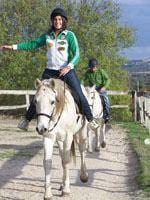 Escola do Teixoso promove equitação