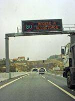 PSD quer toda a gente a pagar portagens