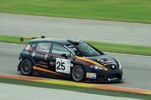 Pilotos da Guarda lamentam extinção da Super
        Copa Seat Leon
