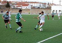 Mêda conserva liderança com goleada