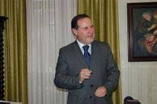 «Não nomear Governadores Civis é um erro
político»