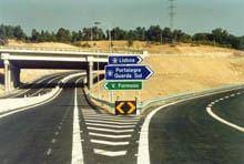 111 milhões de investimentos em risco devido
        a portagens na A23 e A25