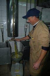 Desafios da olivicultura biológica debatidos
        em Figueira