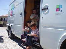 Biblioteca itinerante inicia roteiro pelas aldeias da Guarda
