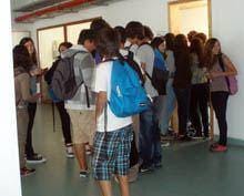 Críticas vão para filas e tempo de espera