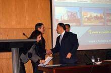 Ministro da Saúde aponta ao «combate ao
        desperdício»