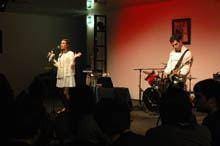 Os Mariage à Trois mostraram o que valem no
        palco do café-concerto do TMG