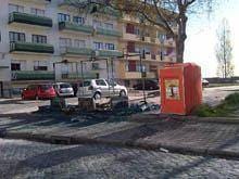 Ecopontos novamente vandalizados na Rua
        Duque de Bragança