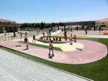 Férias em movimento na Aldeia de São
        Sebastião