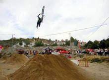 Alfarazes recebeu terceira etapa do Regional
        de Dirt Jump
