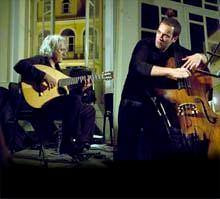 Jazz e improvisação no café-concerto