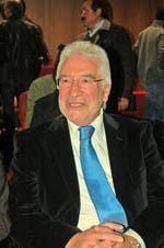 Vítor Santos junta-se a Virgílio Bento
        contra José Igreja