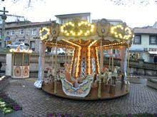 Carrossel clássico é a «grande atração» de
        Natal na Guarda