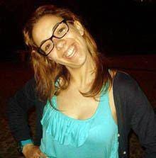 Jovens emigrantes longe da família no Natal
        pela primeira vez