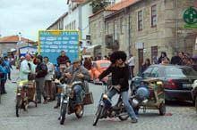 Desfile tradicional animou Vila Franca das
        Naves