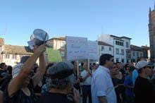 “Que se lixe a troika” volta à Praça Velha