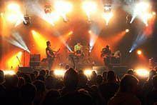 A vez das bandas de garagem