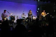 A vez das bandas de garagem