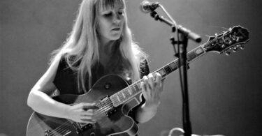 Emily Easy Resize.com