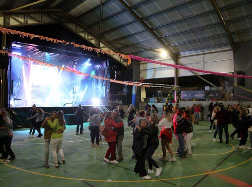 Baile