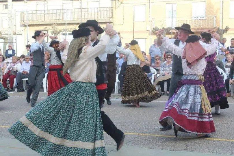 Ezgif.com Gif Maker (18)