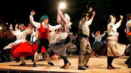 Cropped Rancho Folclorico Cartaxo 1