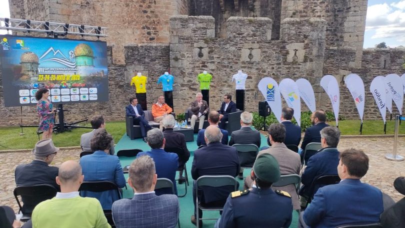 2f8f43f7 B321 48a9 8752 334d19101760