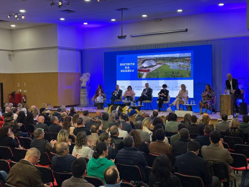 375d8fc6 C078 420b B14a Af95a7810b58