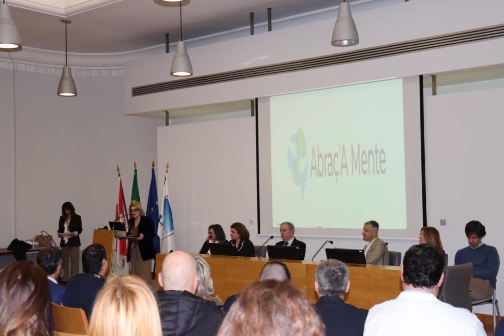 Associação Abraç’amente reúne familiares e amigos de pessoas com doença mental