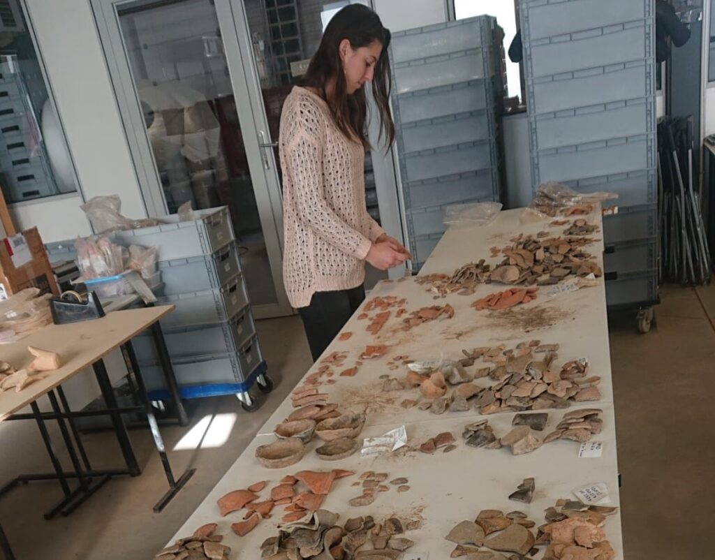 Investigadores estudam acervo do Museu da Casa Grande em Freixo de Numão