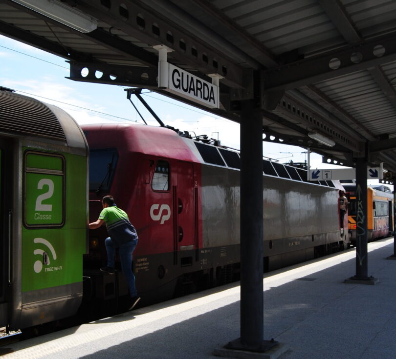 Assembleia Municipal da Guarda pede ligação ferroviária Guarda-Porto