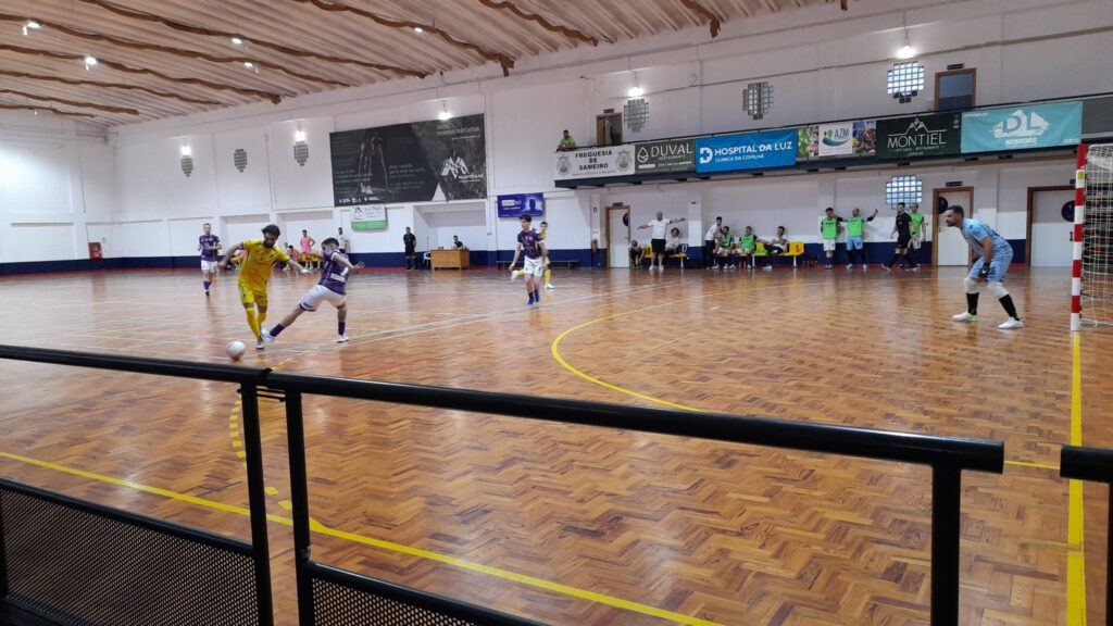 Casal de Cinza em vantagem na final do Distrital de Futsal
