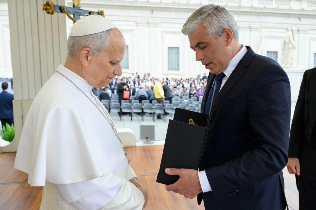 Presidente da Câmara da Guarda recebido pelo Papa Leão XIV