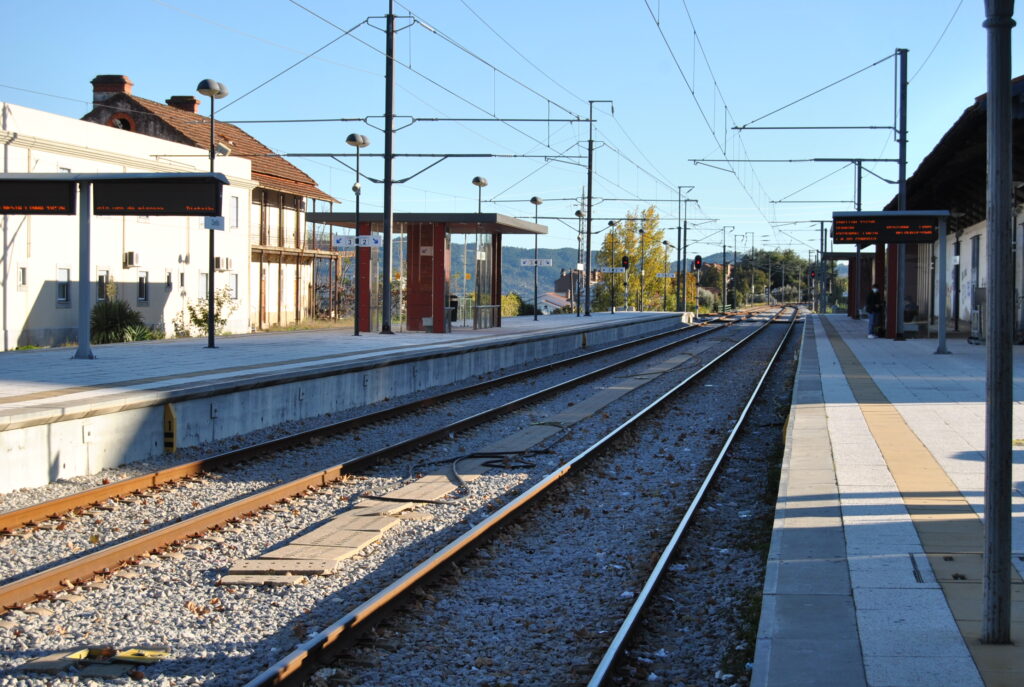 Exposição fotográfica em Belmonte mostra evolução do troço ferroviário Covilhã-Guarda