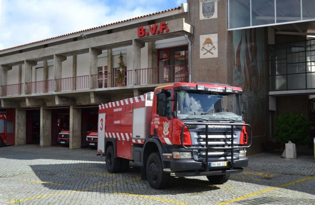 MP acusou 11 bombeiros do Fundão de crimes de violação e coação sexual