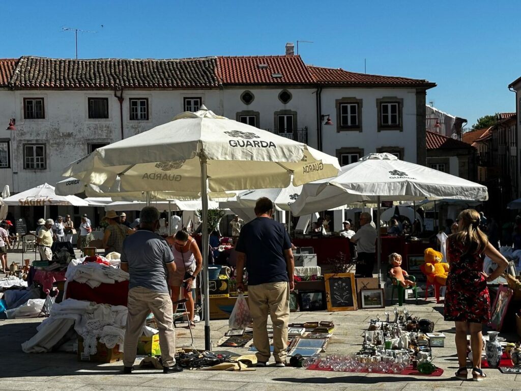 Feira de Antiguidades regressou à Guarda este domingo