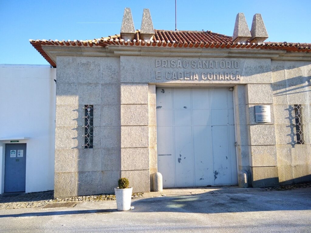 PJ deteve 20 pessoas por suspeitas de fornecimento de droga para as cadeias da Guarda, Coimbra e Lamego