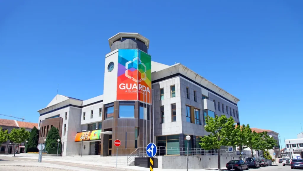 PSD critica reorganização de serviços municipais da autarquia guardense