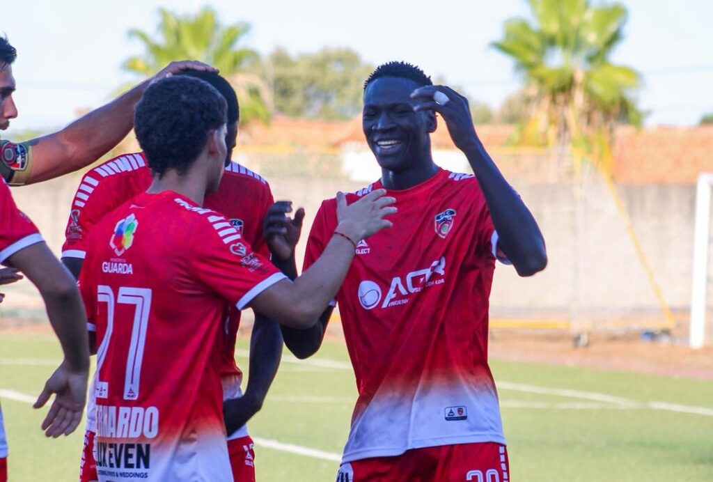 U.Lamas – Guarda FC joga-se esta tarde sem Jovane Camará