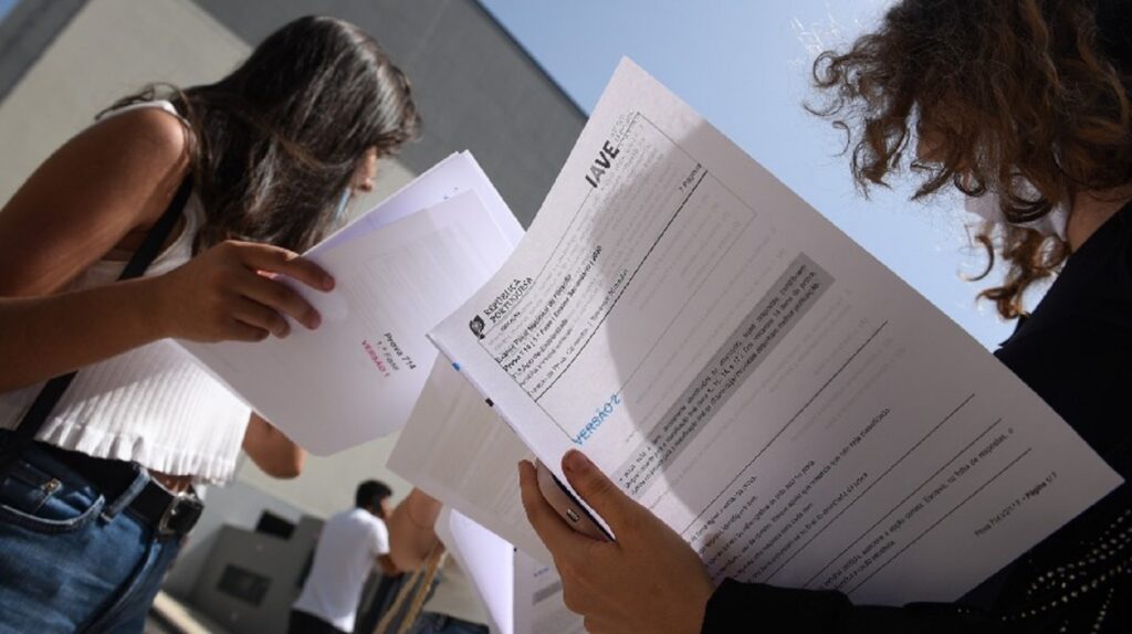 Ministério Público investiga processo de classificação eletrónica dos exames nacionais do secundário