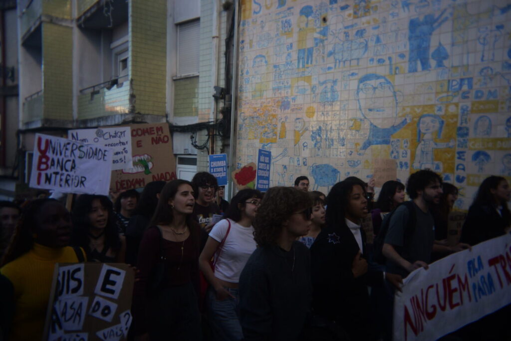 Estudantes da Universidade da Beira Interior protestaram contra o aumento de propinas