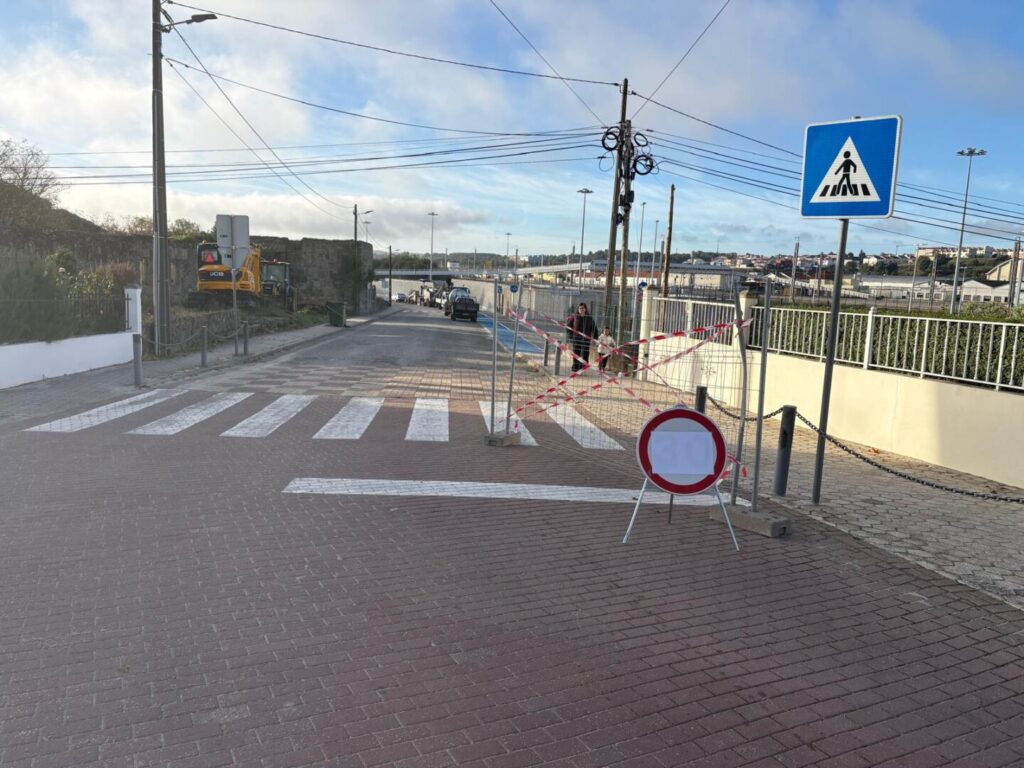 Ultimam-se trabalhos nos acessos ao Porto Seco da Guarda a poucas horas da inauguração